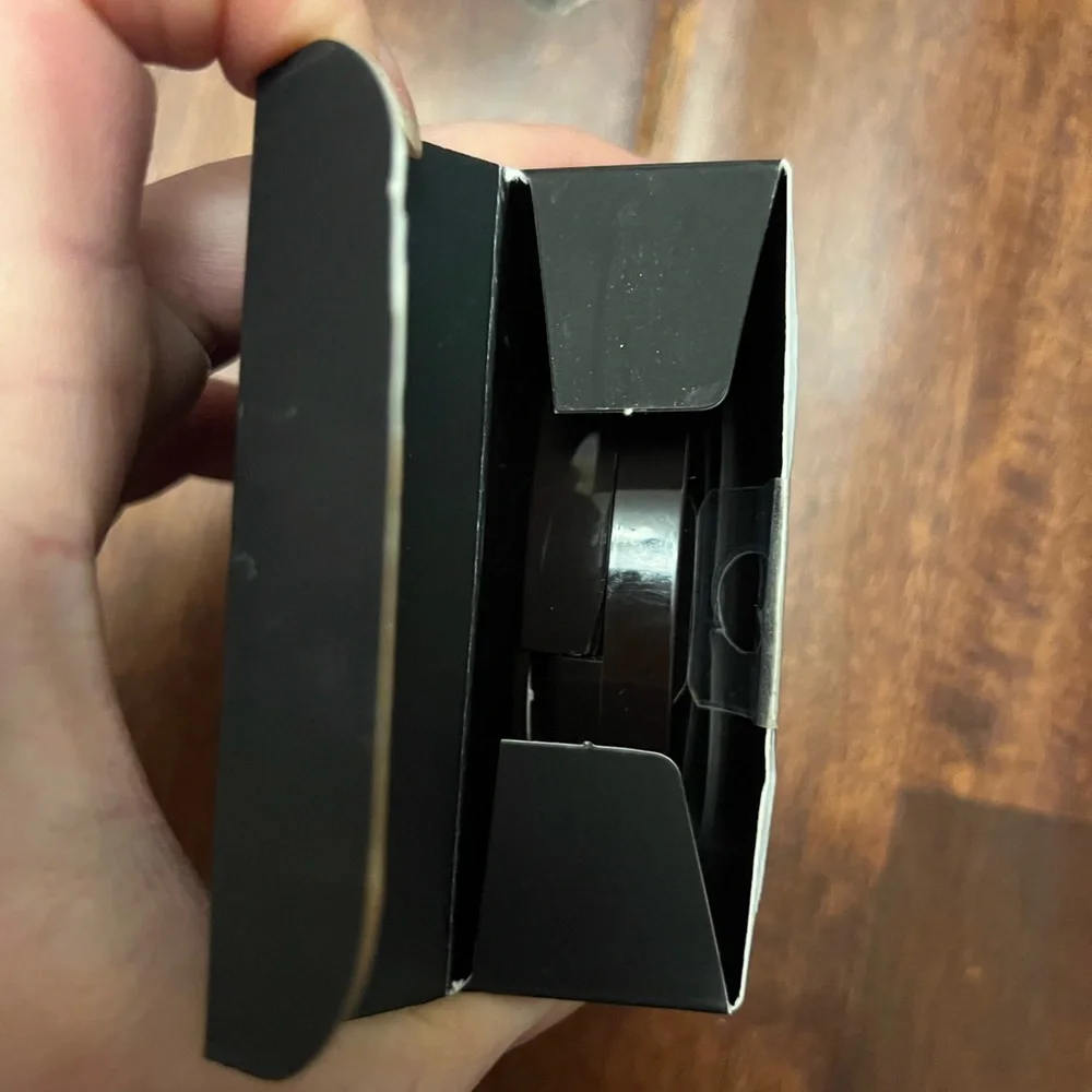 Laura Mercier Smooth Finish Foundation Powder 1N2 02 Full Size scratched